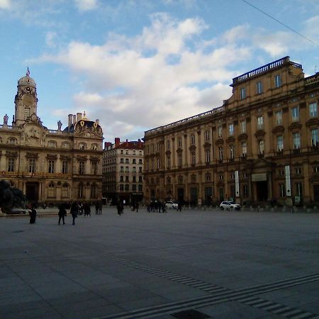 Dolce Casa Panzió Sainte-Foy-lès-Lyon Kültér fotó