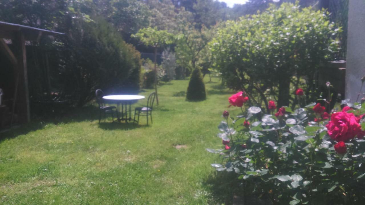Dolce Casa Panzió Sainte-Foy-lès-Lyon Kültér fotó